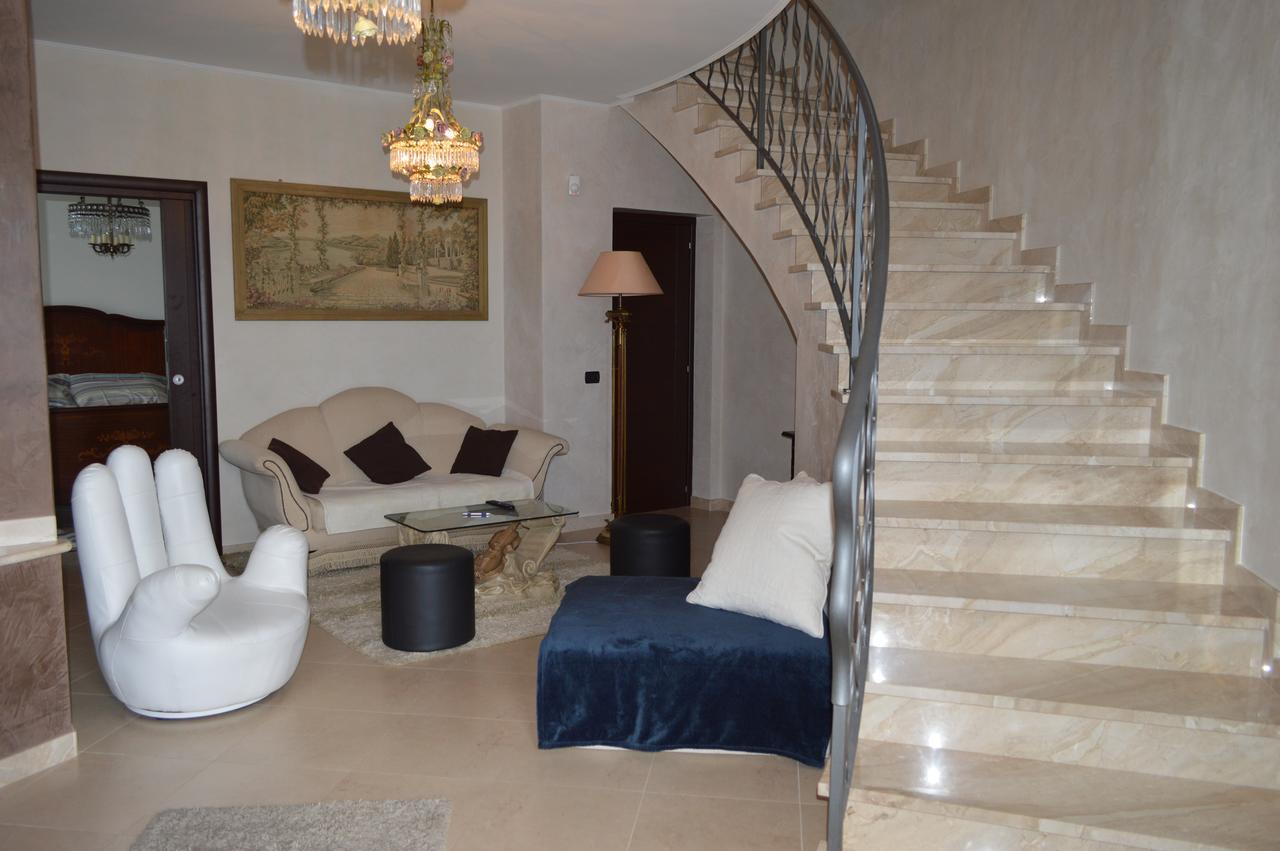 La Reggia Dell'Etna Villa Zafferana Etnea Buitenkant foto